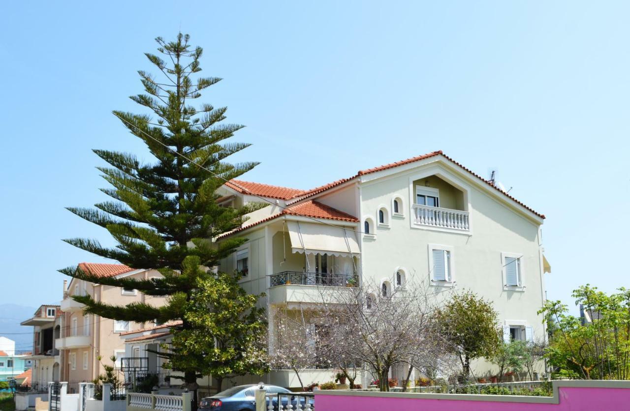 Araucaria Home Lixouri Exteriér fotografie